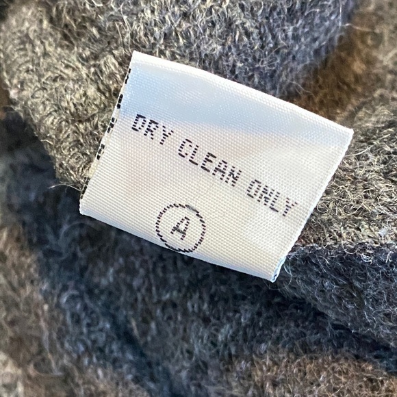 Valerie Bertinelli 100% Wool Charcoal Gray Button-Up Blazer - Picture 7 of 8